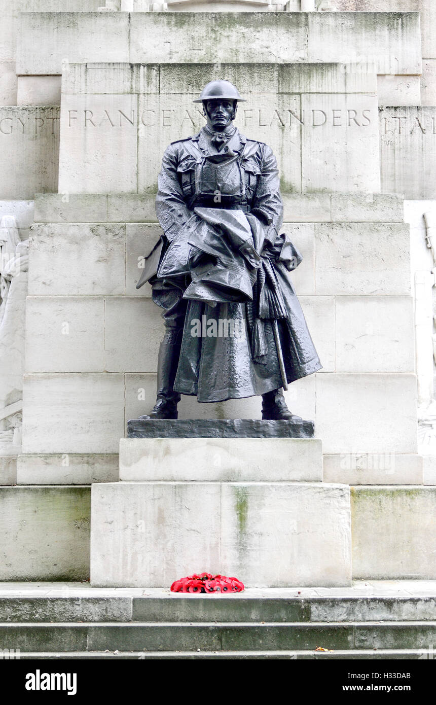 London, England,UK. Royal Artillery Memorial at Hyde Park Corner (1925; Charles Sargeant Jagger) commemorating 49076 members.... Stock Photo