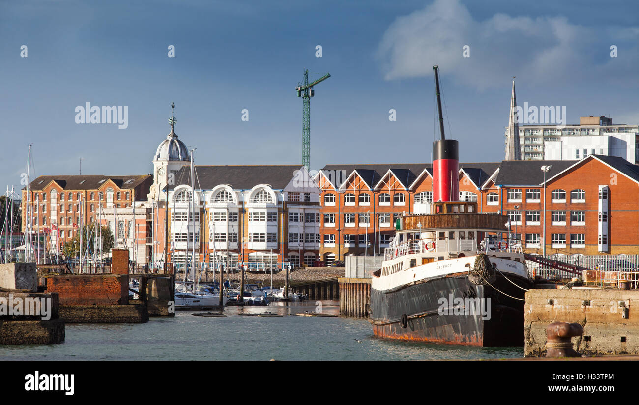 Southampton waterfront and Town Quay with historic tug boat Calshot in the foreground Stock Photo