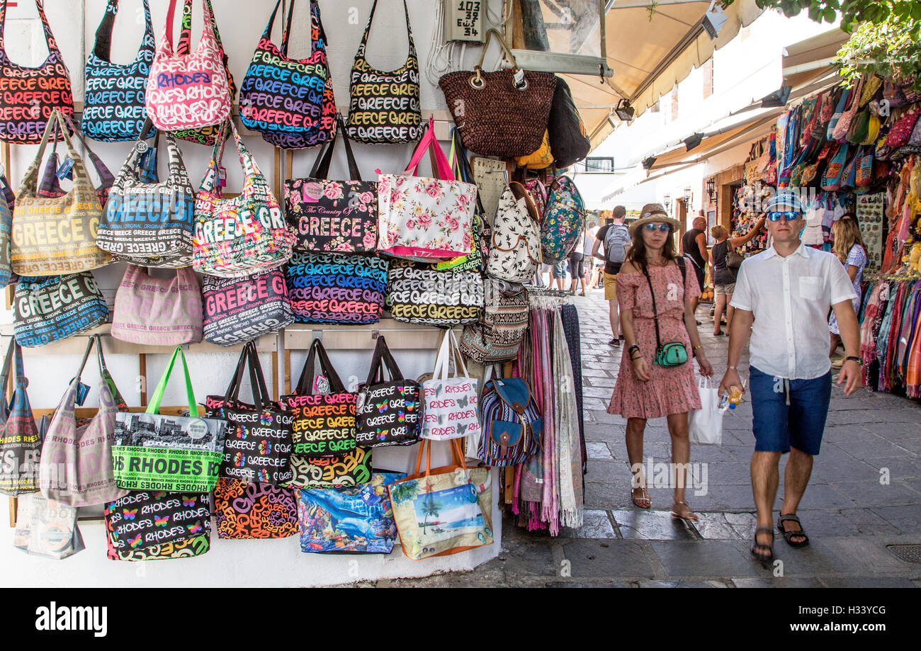 Handbag shop hi-res stock photography and images - Alamy
