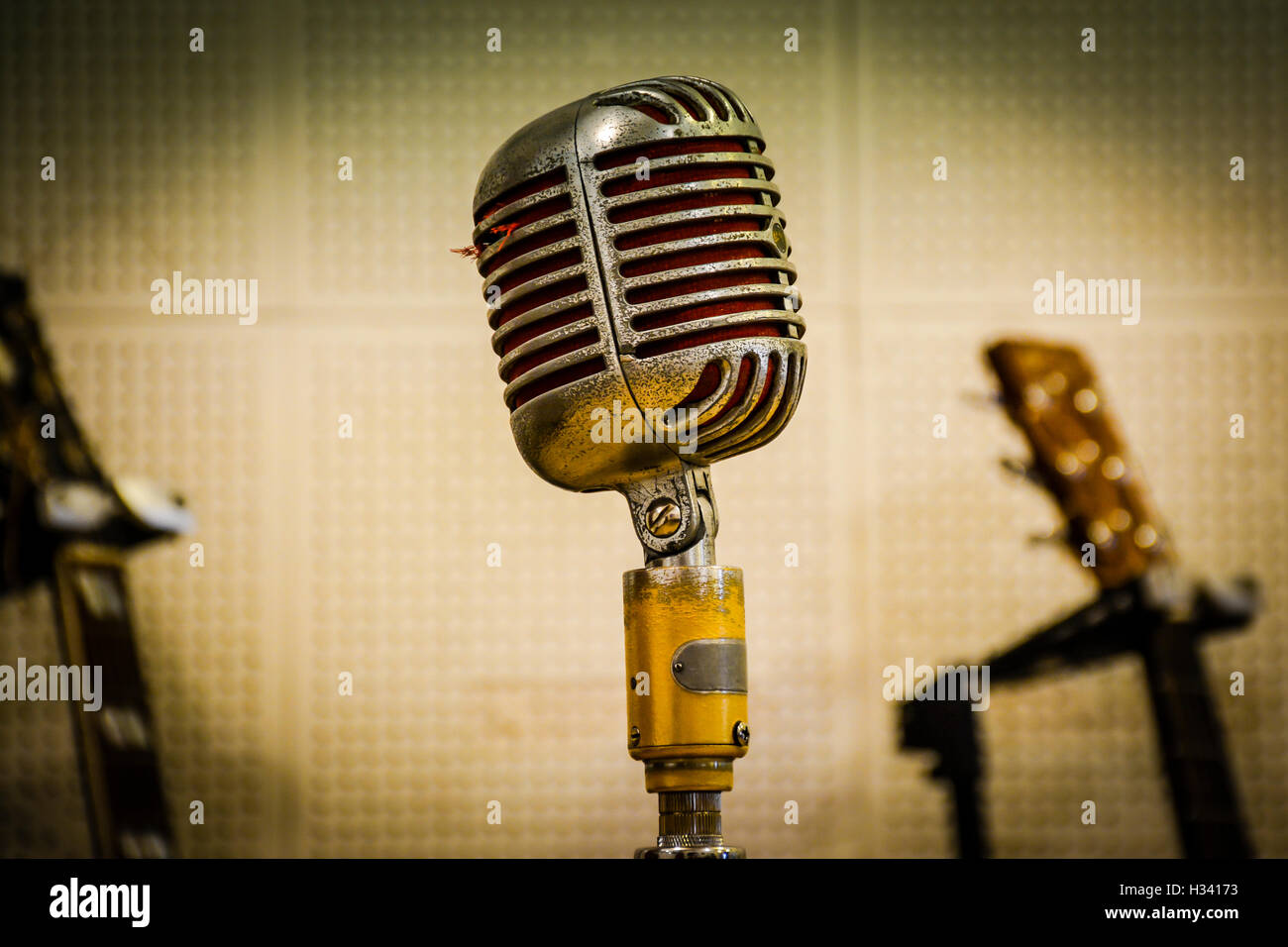 Vintage, Original Microphone used by Elvis Presley & Johnny Cash & others  inside the Sun Studio Recording session booth in Memphis, TN, USA Stock  Photo - Alamy