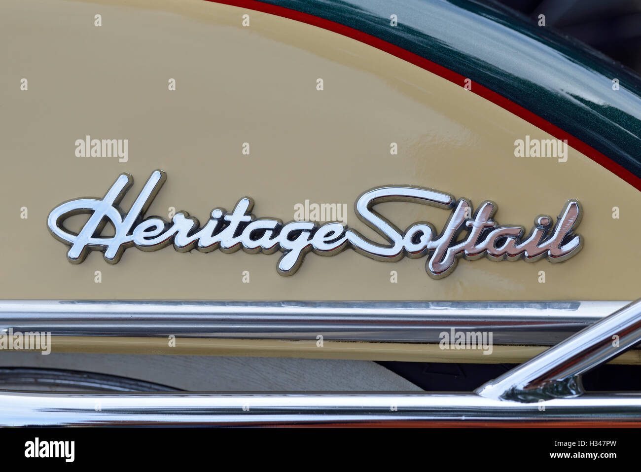 heritage softail fender emblem