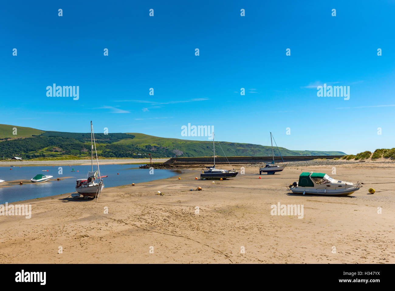 Barmouth Town and Estuary at Low Tide, Gwynedd, North West Wales, UK Stock Photo