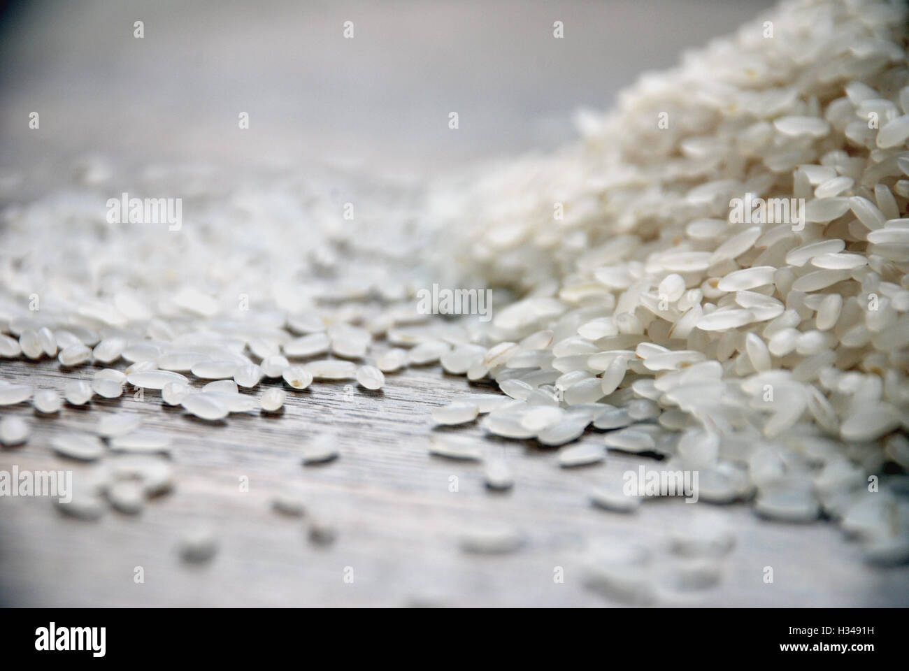 White rice and rice grains Stock Photo Alamy