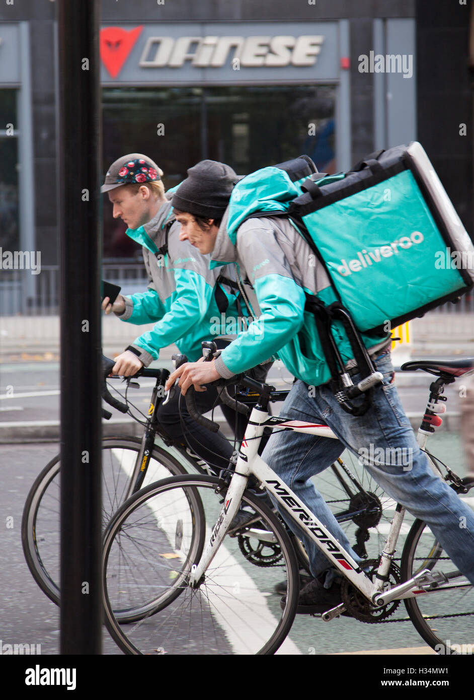 Couriers cycling hires stock photography and images Alamy