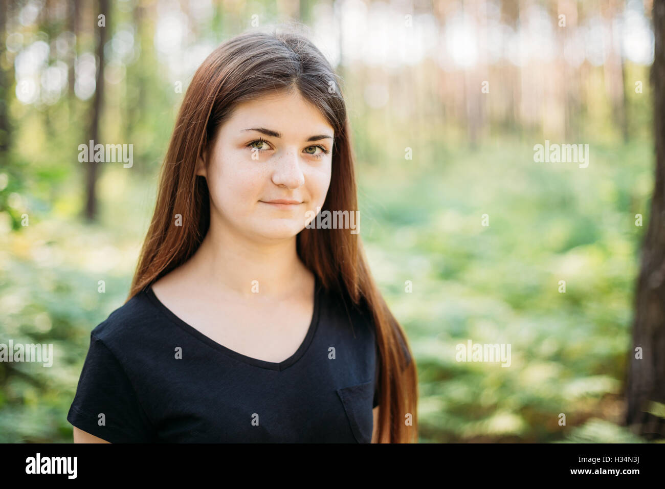 Caucasian girl hi-res stock photography and images - Alamy