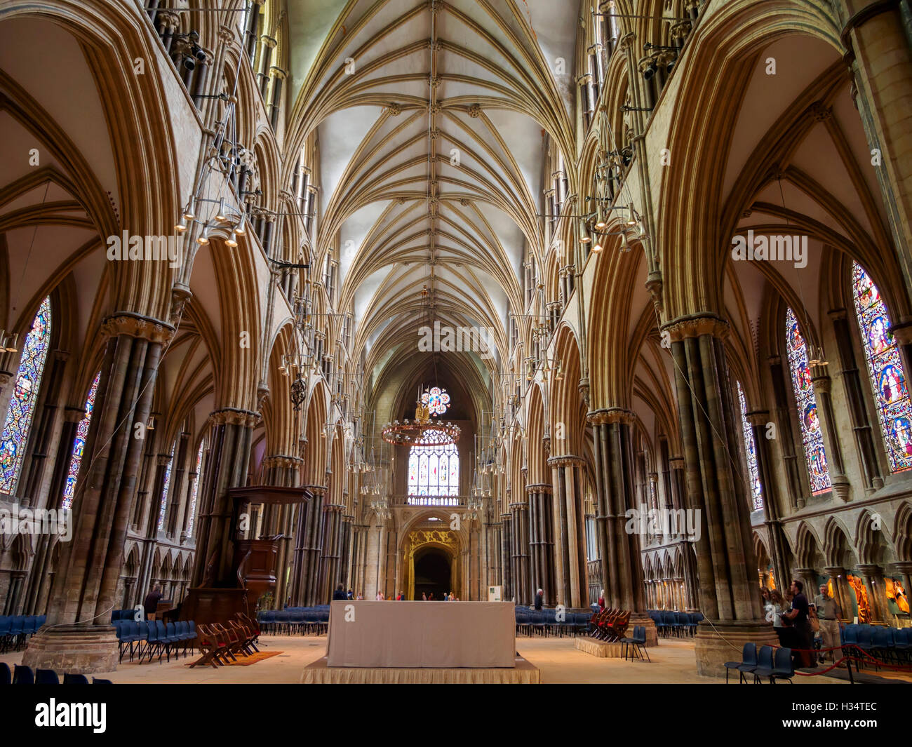 Interior Of Lincoln Cathedral The Nave Stock Photo Alamy interior-of-lincoln-cathedral-the-nave-stock-photo-alamy