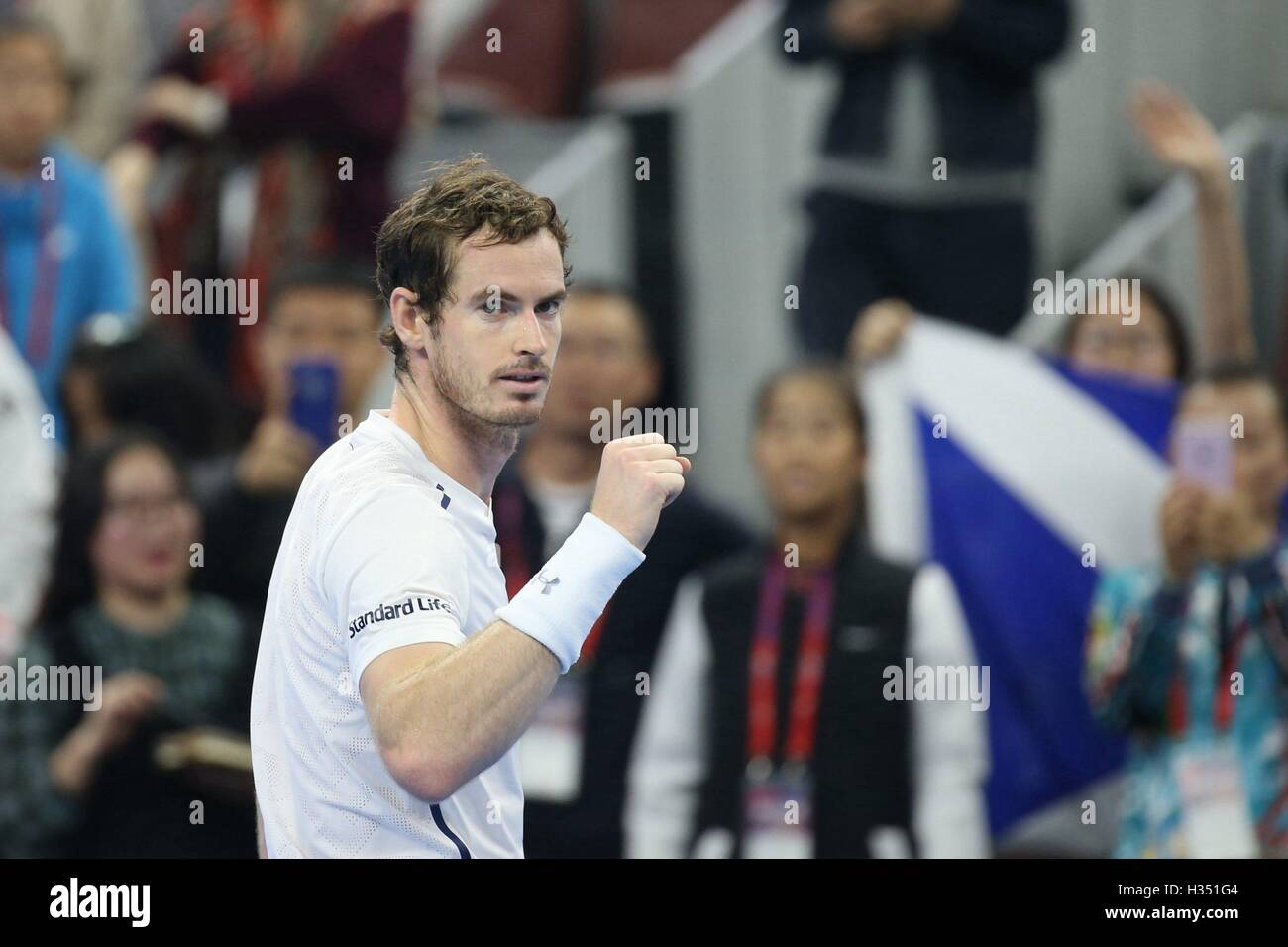 Beijing, China. 4th Oct, 2016. Great Britain's Andy Murray celebrates his victory in the men's singles first round match against Italy's Andreas Seppi at the China Open tennis tournament in Beijing, capital of China, Oct. 4, 2016. Credit:  Xing Guangli/Xinhua/Alamy Live News Stock Photo