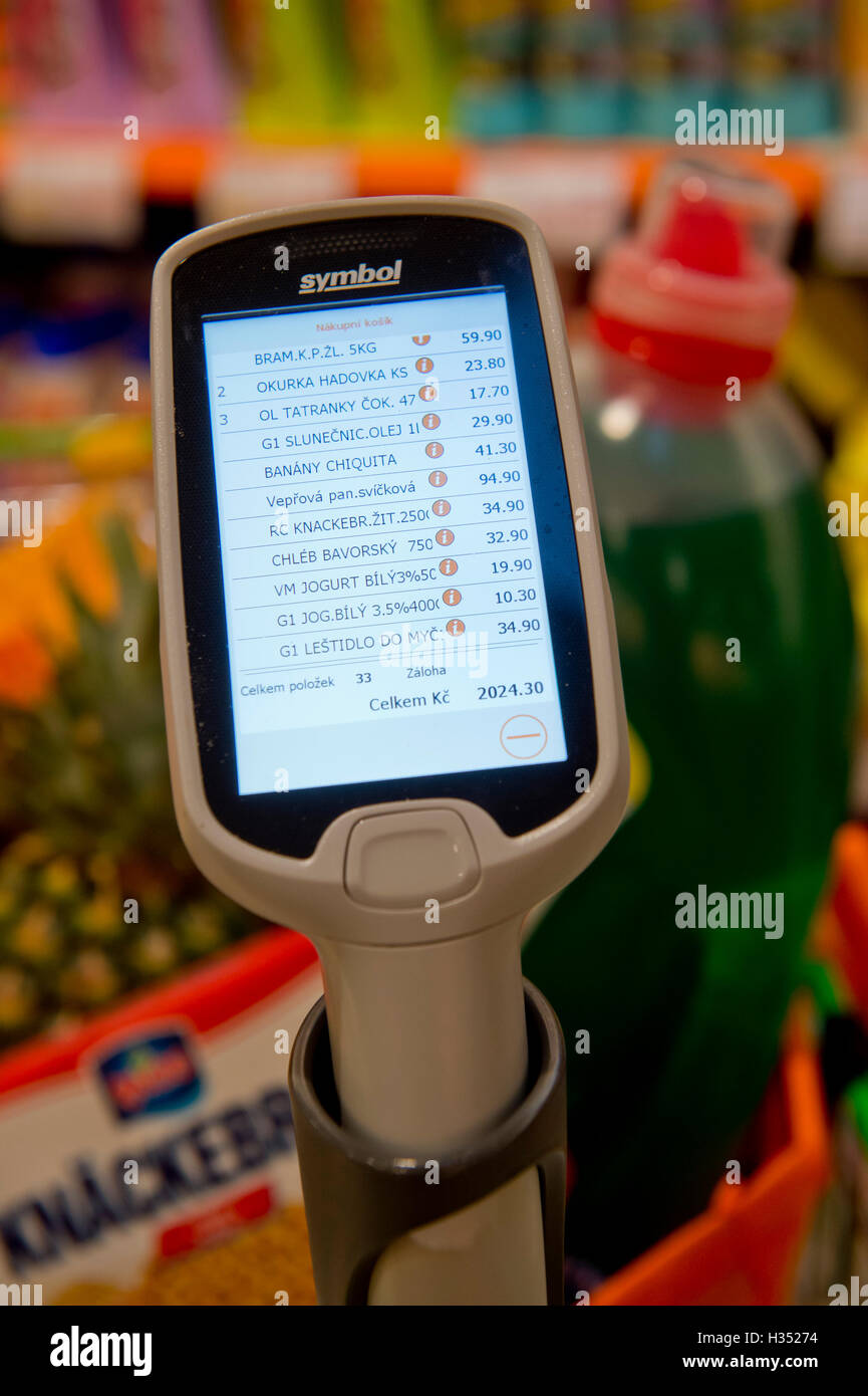 Prague, Czech Republic. 04th Oct, 2016. Globus stores will be equipped