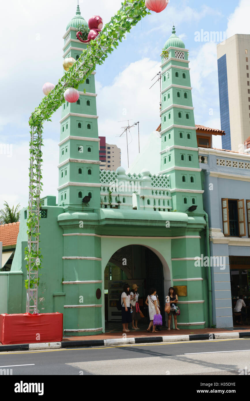 Masjid Jamae (Chulia) Mosque in South Bridge Road, Chinatown, Singapore Stock Photo