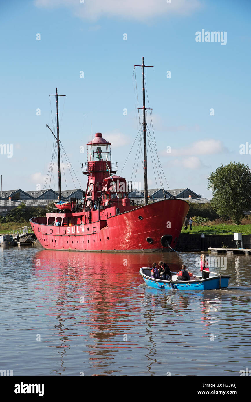 Light ship hi-res stock photography and images - Alamy