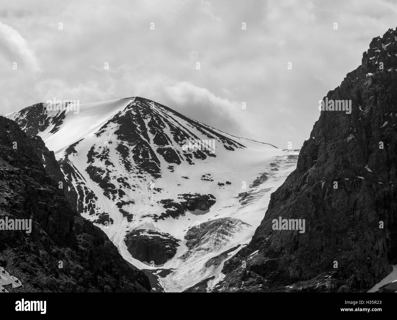Beautiful view of a mountains landscape in Western Siberia, Altai mountains Stock Photo