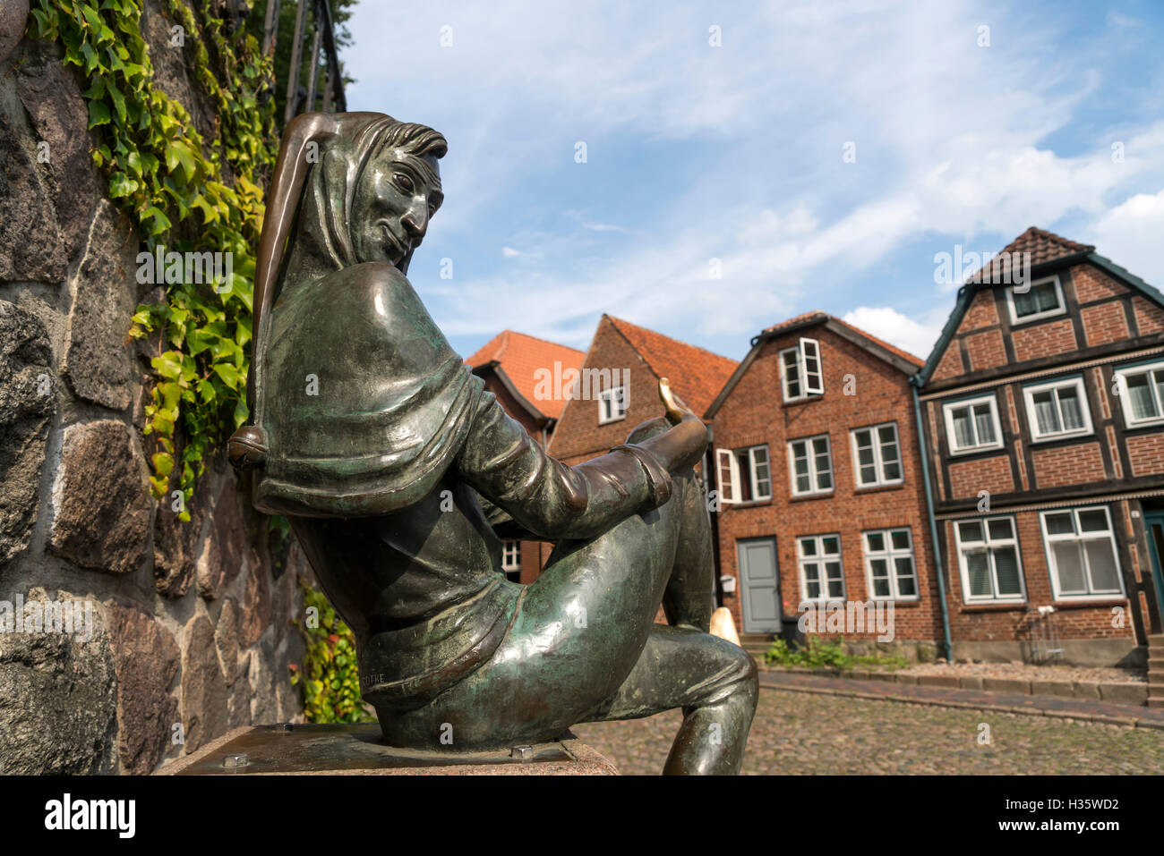 Till Eulenspiegel  statue on the Eulenspiegel  fountain in Moelln,  Schleswig-Holstein, Germany, Europe Stock Photo