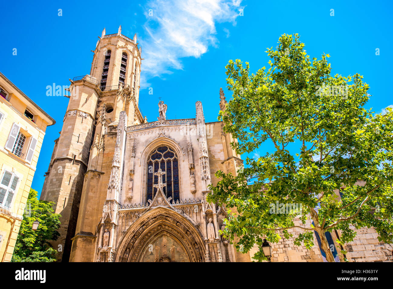 Aix en provence cathédrale hi-res stock photography and images - Alamy