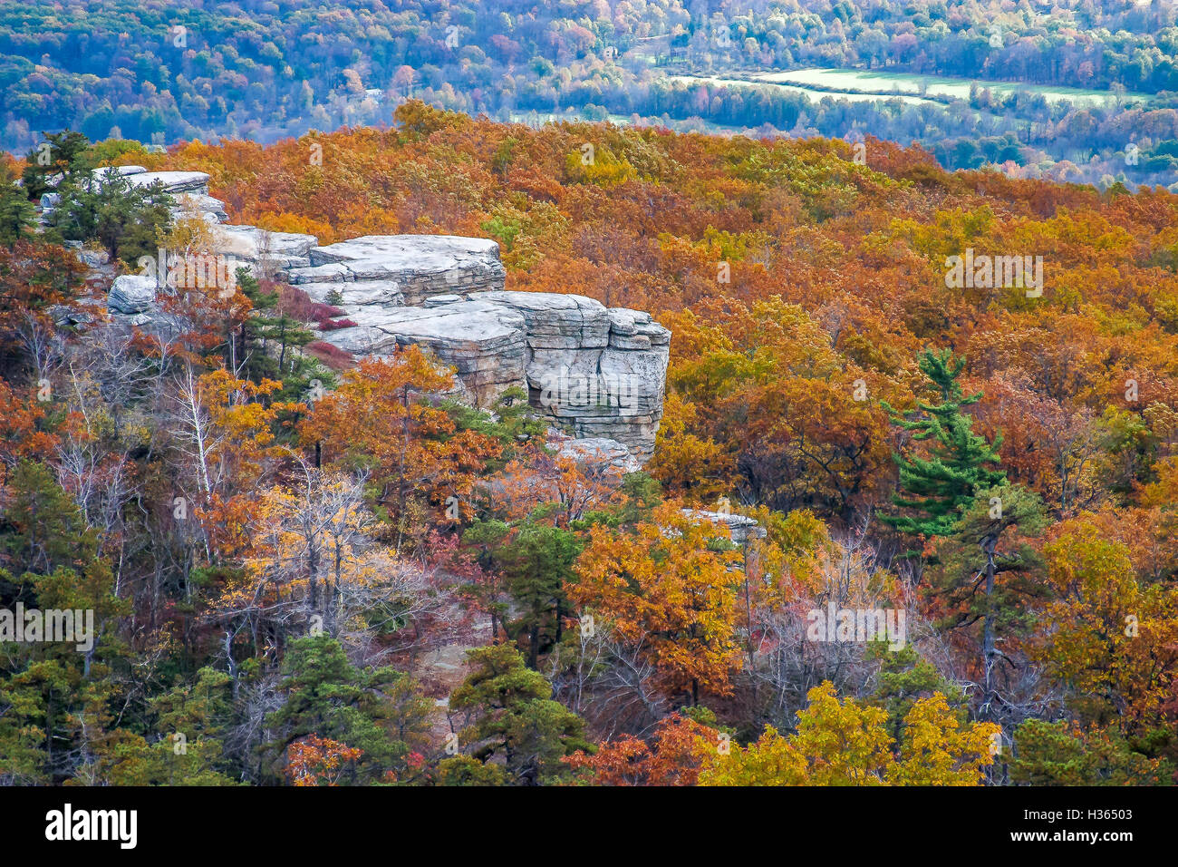 Rocky landscape hi-res stock photography and images - Alamy