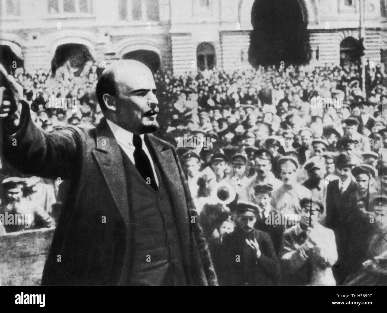 Vladimir Ilyich Lenin in Petersburg, 1917 Stock Photo