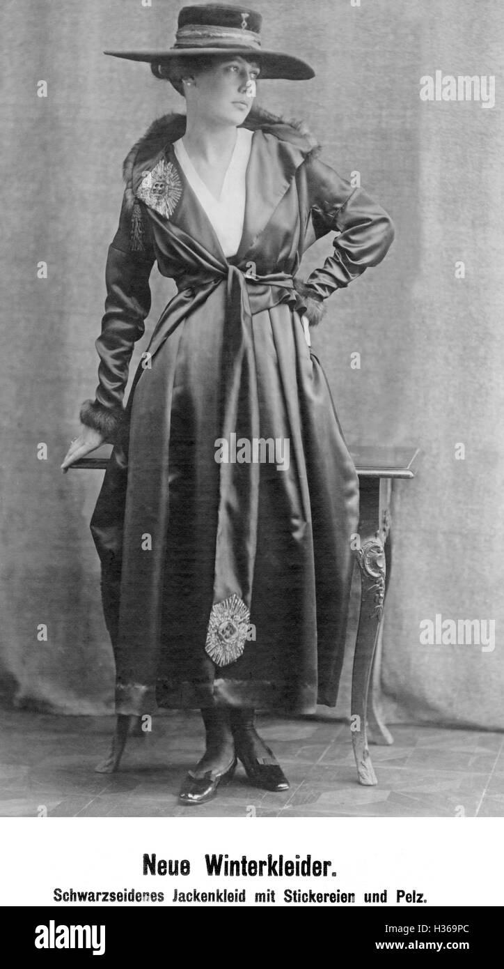 Women's fashion, 1918 Stock Photo - Alamy