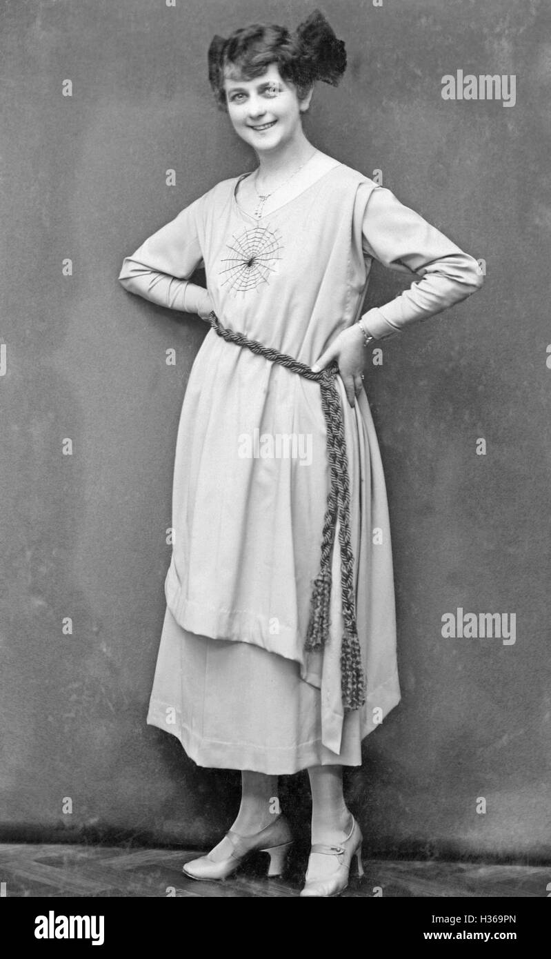 Women's fashion, 1919 Stock Photo - Alamy