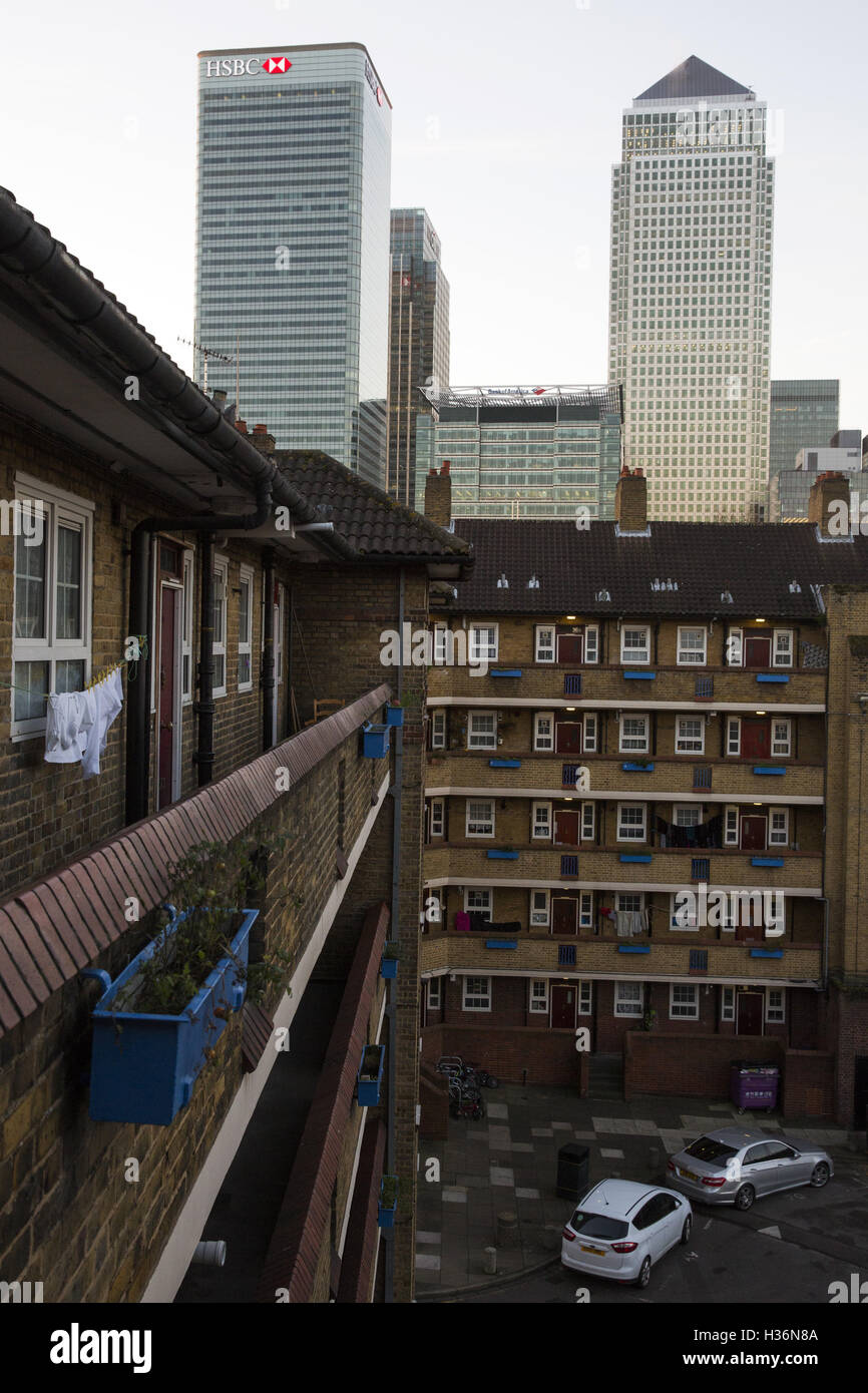 A Tower Hamlets estate is pictured with HSBC & No.1 Canada Square