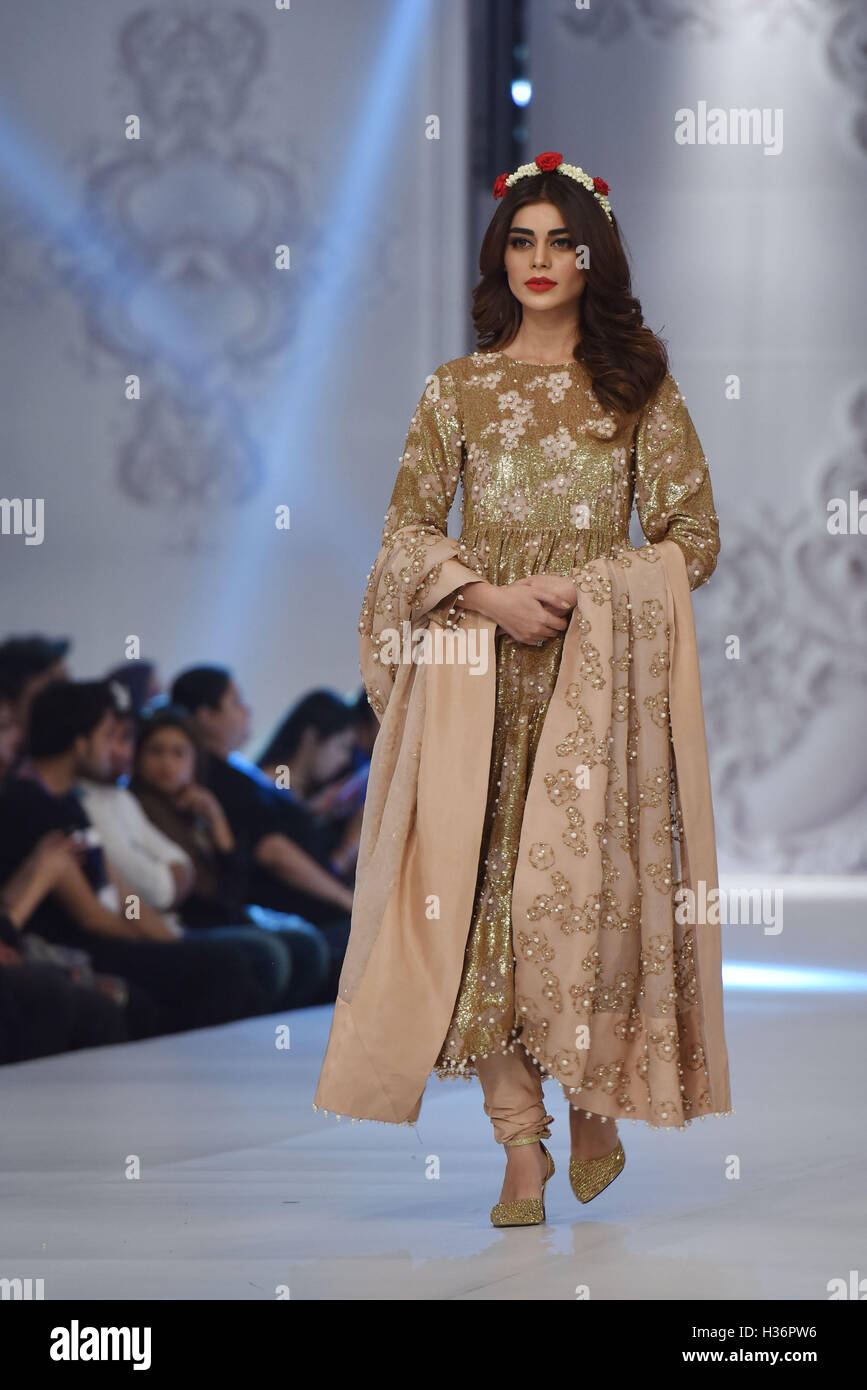 Pakistani fashion design hot sale