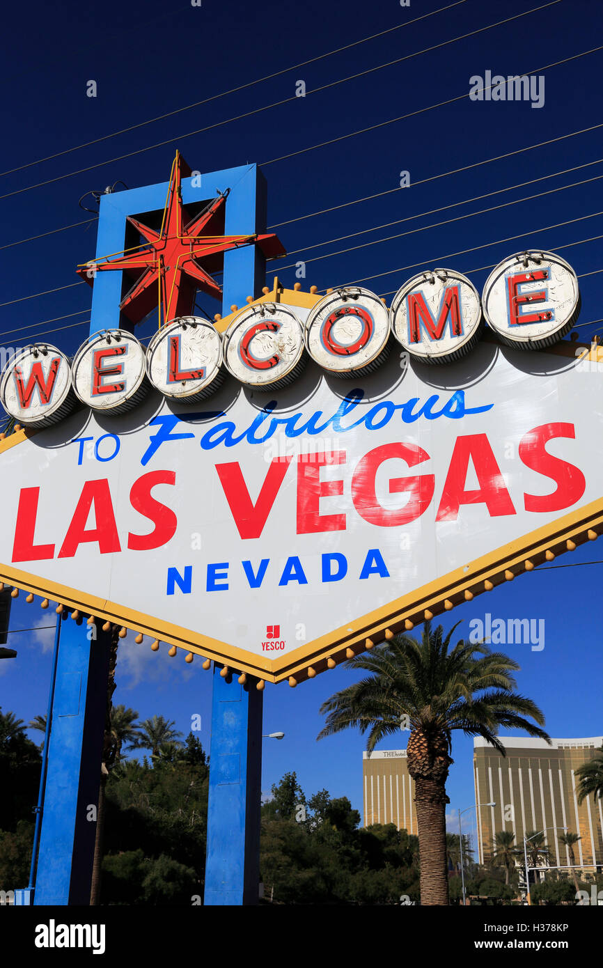 Las vegas sign hi-res stock photography and images - Alamy
