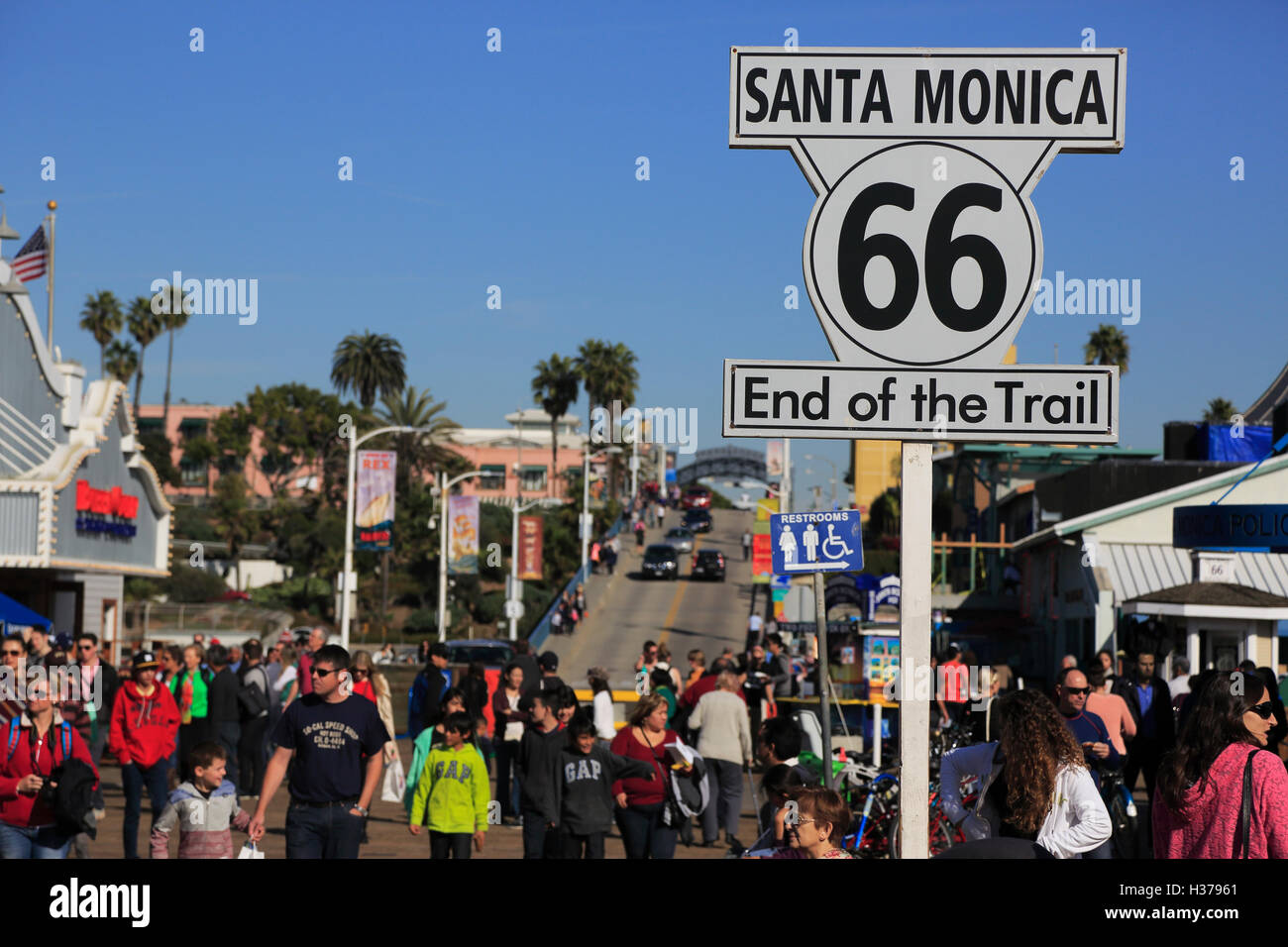 Route 66 End Of The Trail At Santa Monica Sign In Santa Monica Stock Photo Alamy Route 66 End Of The Trail At Santa Monica Sign In Santa Monica Stock Photo Alamy