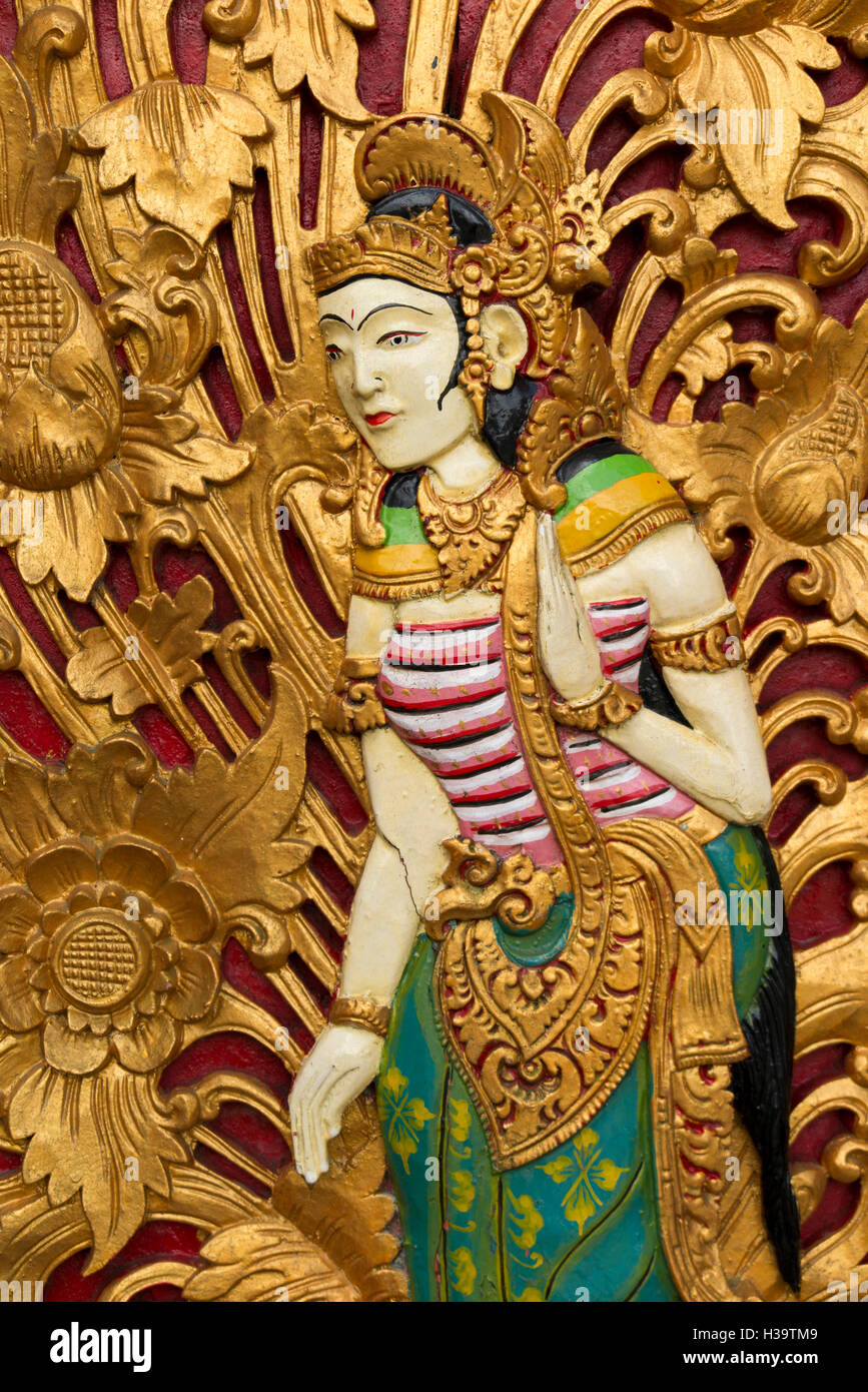 Indonesia, Bali, Candikuning, Puru Ulun Danu Bratan temple, carved, gilded, painted wooden temple door Stock Photo