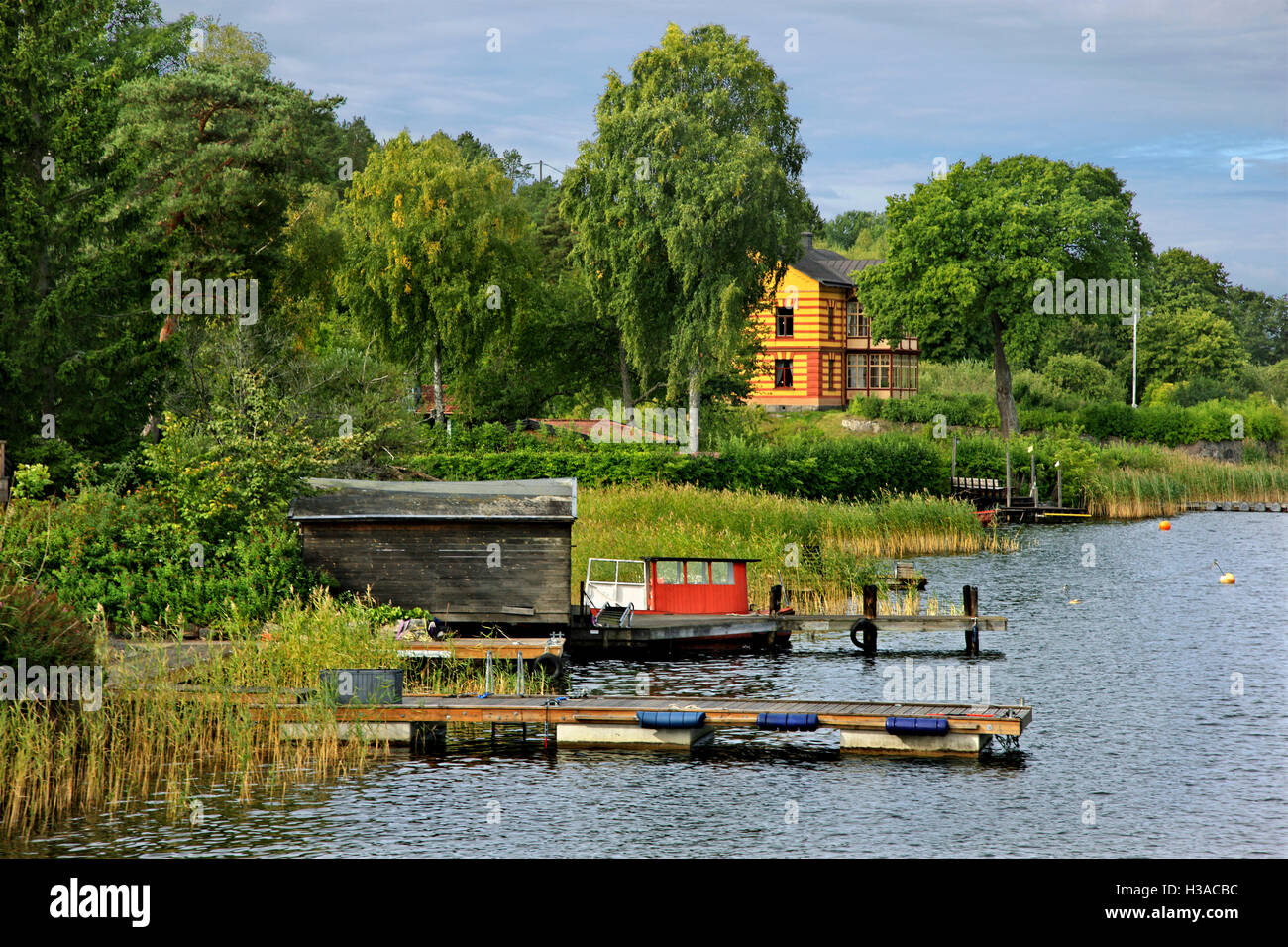 Short stop to Kungshattan during a daily cruise to Drottningholm palace and lake Malaren from Stockholm, Sweden. Stock Photo