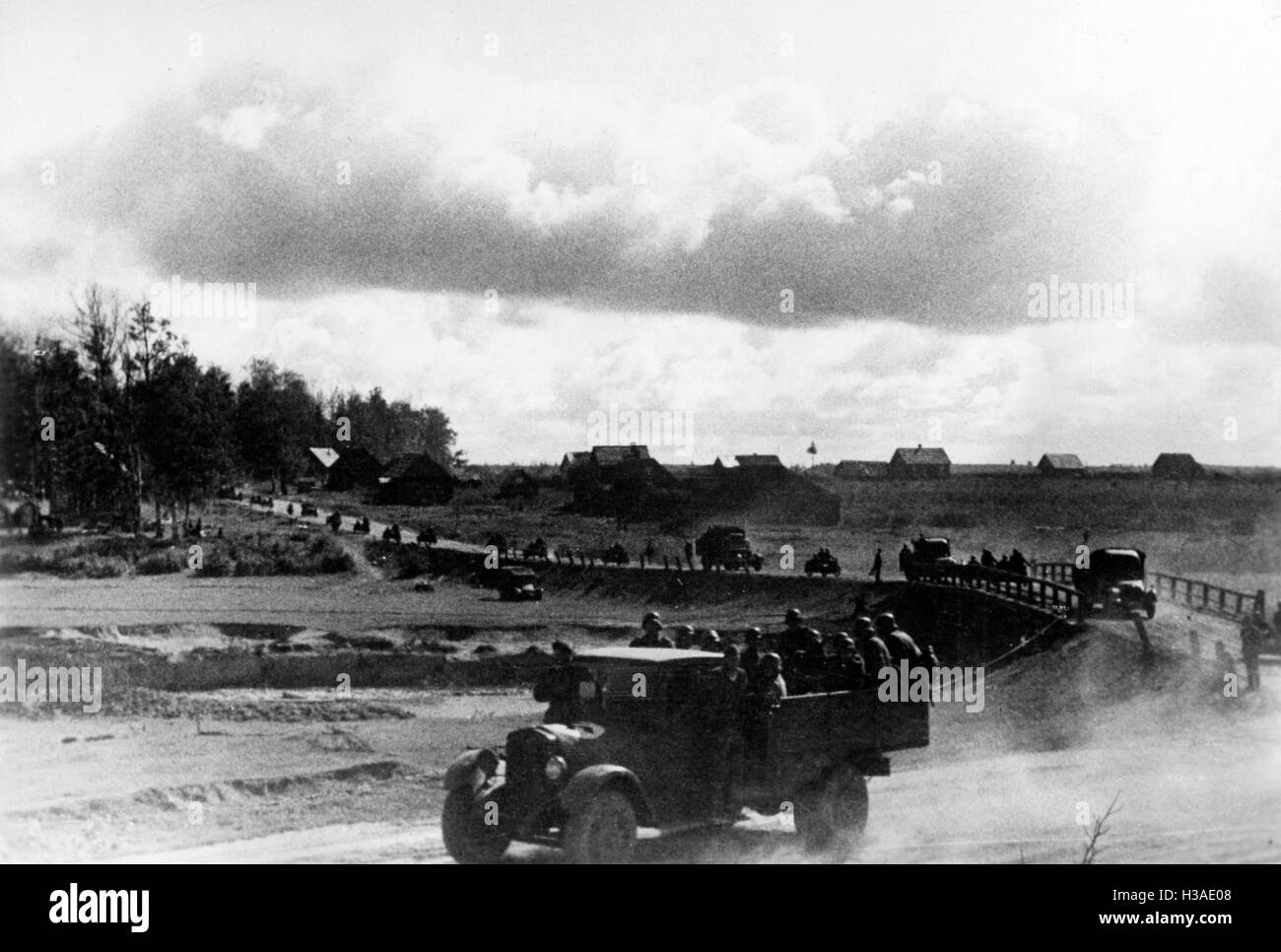 German motorized column on the Eastern Front, 1941 Stock Photo