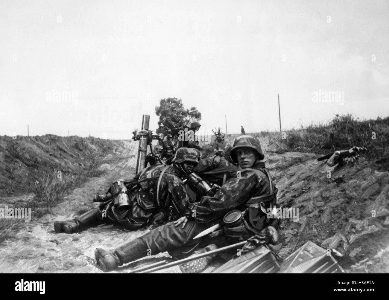 Grenade launcher of the Waffen SS on the Eastern Front, 1941 Stock Photo