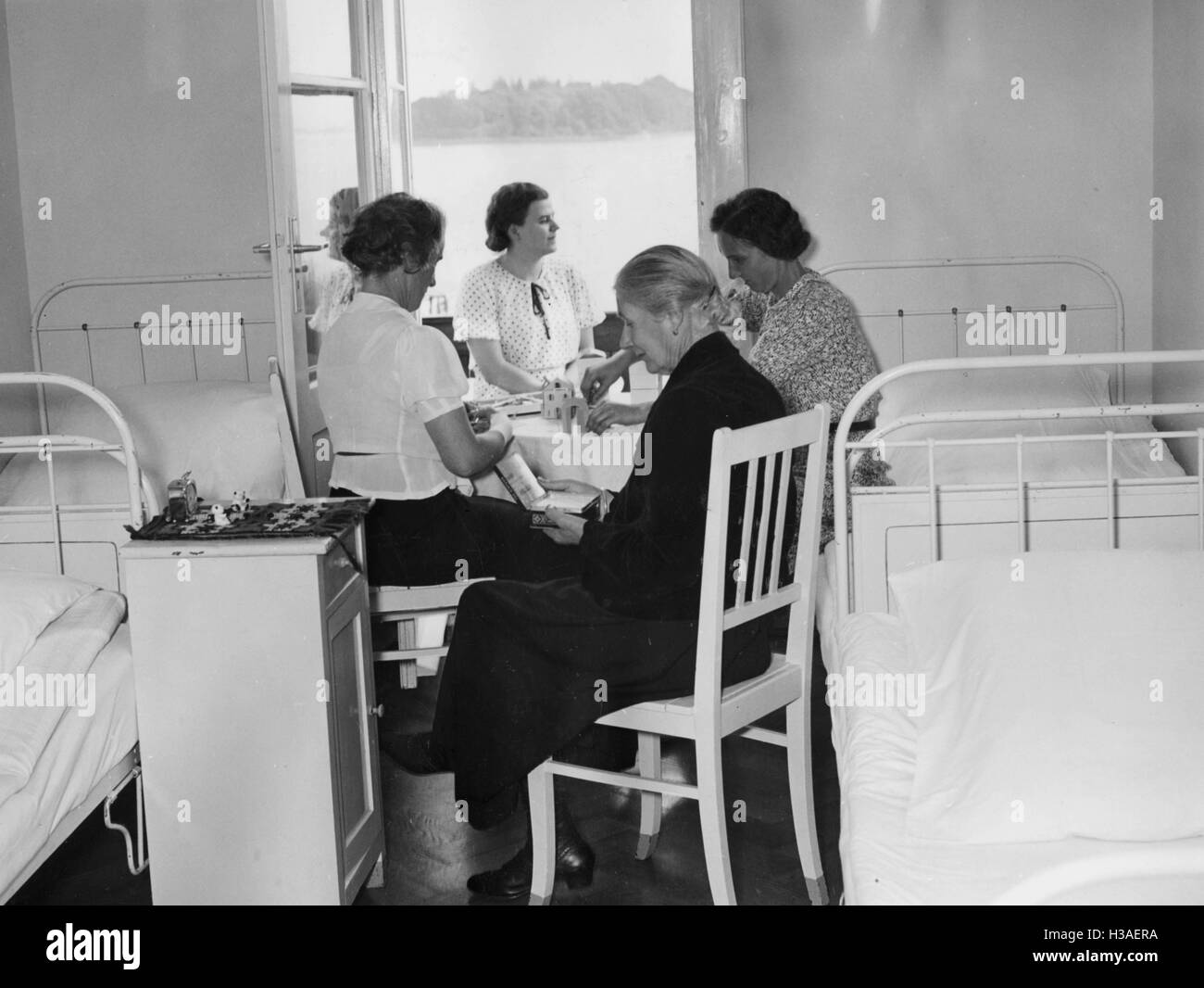 Medical services provided to Volhynian Germans in Lodz, 1940 Stock Photo