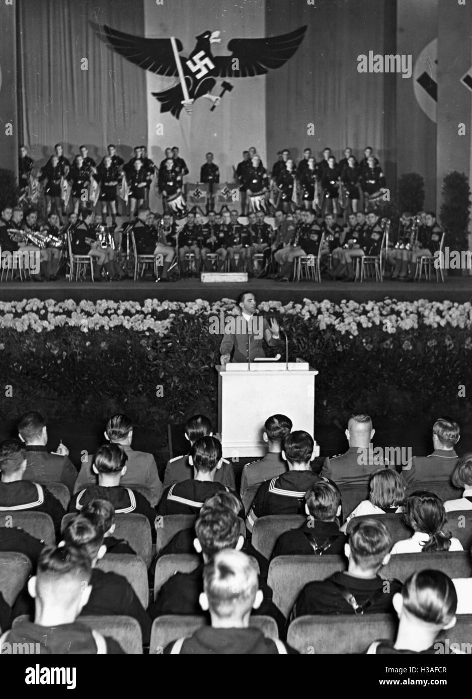 Joseph Goebbels opens the Jungfilmstunden in Berlin, 1940 Stock Photo