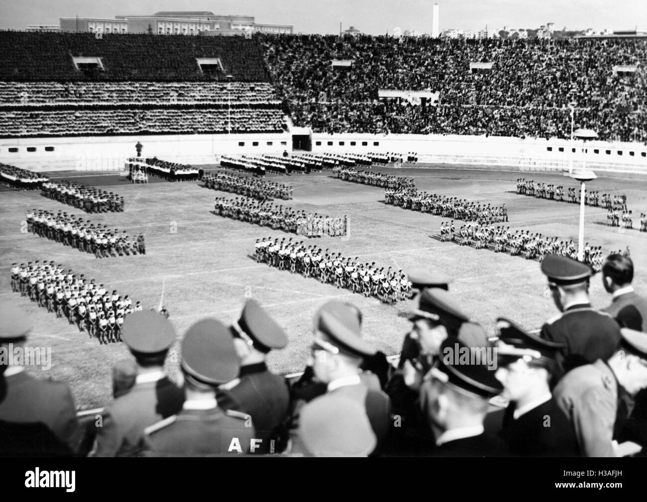GIL gymnastics performance at the Foro Mussolini in Rome, 1941 Stock Photo
