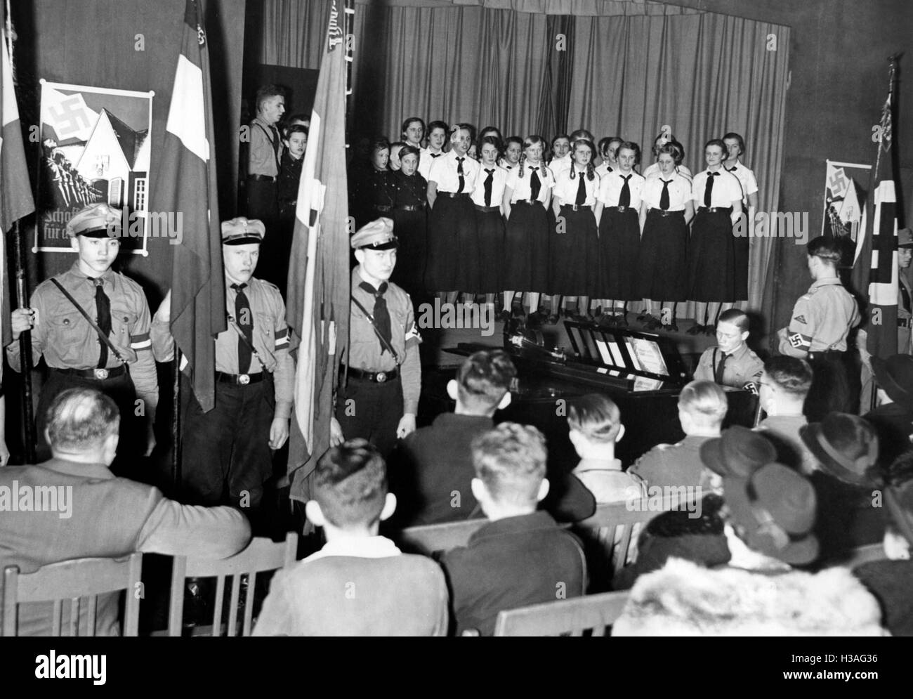 Promotional evening of the Hitler Youth and BDM, Berlin 1937 Stock Photo