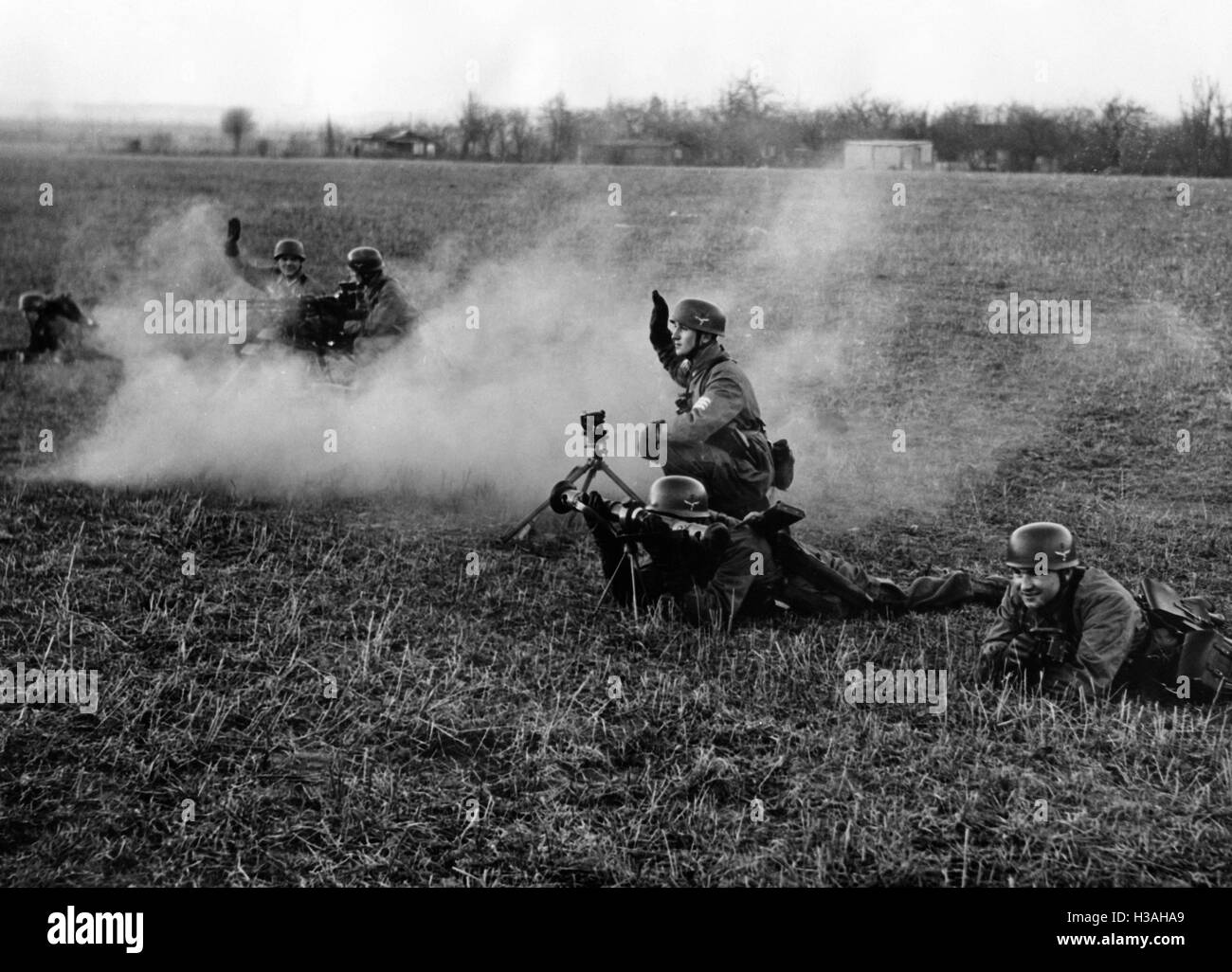 Paratroopers during a maneuver, 1939 Stock Photo Alamy