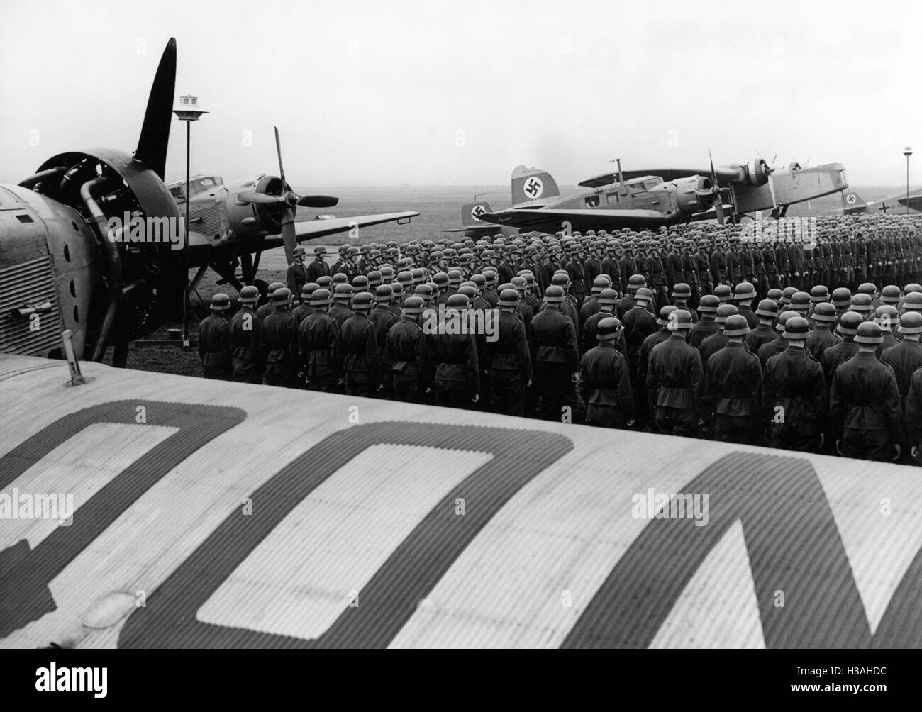 swearing-in-of-luftwaffe-recruits-1937-stock-photo-alamy