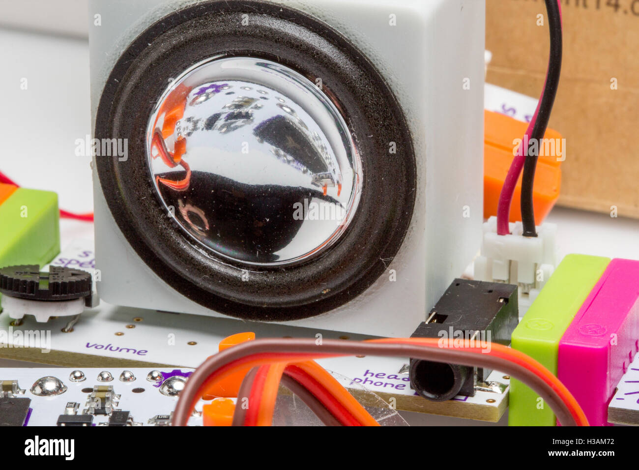 Programming for kids: Easy and fun robotic toys to learn and play with ...