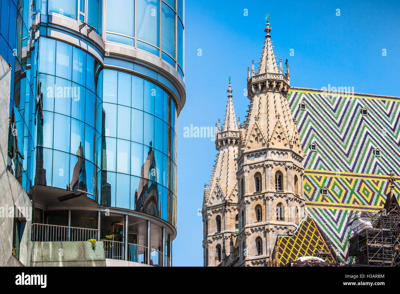 Haas Haus with St. Stephen's Cathedral at Stephansplatz in Vienna, Austria Stock Photo