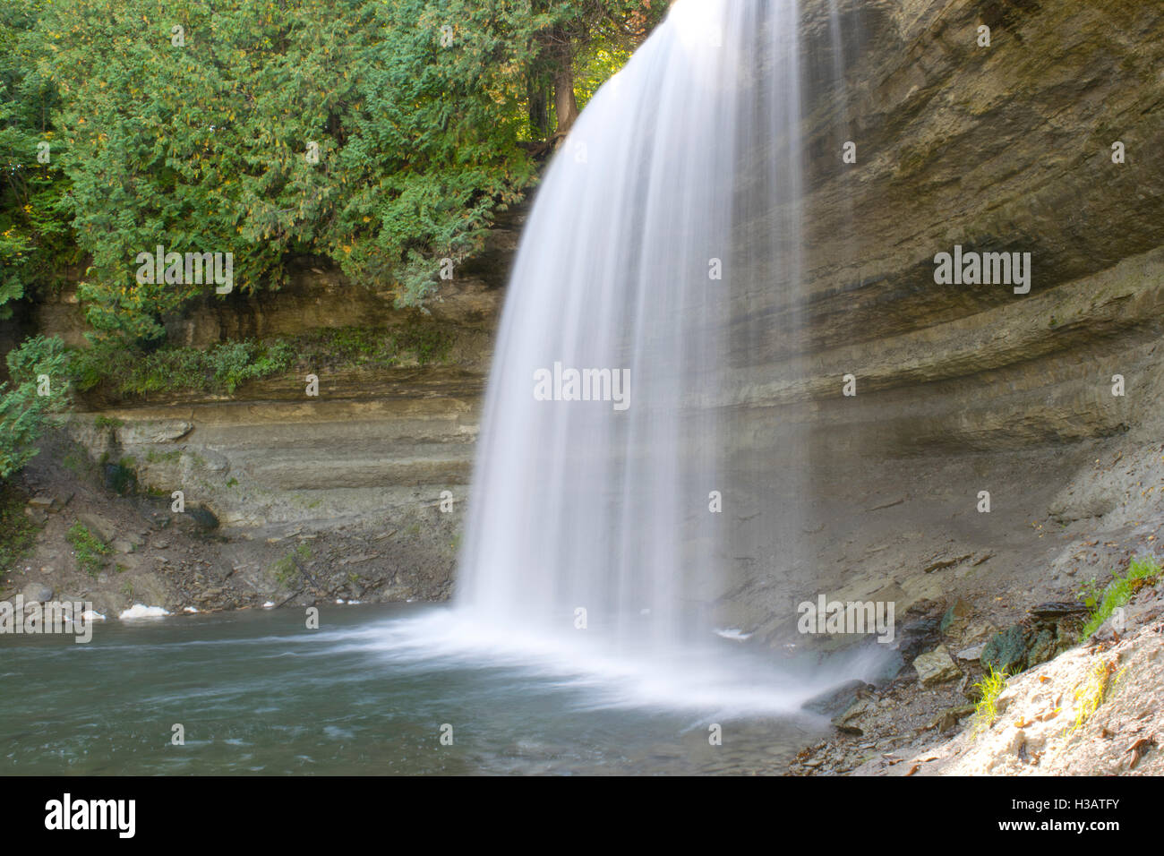 Bridal veil falls hires stock photography and images Alamy