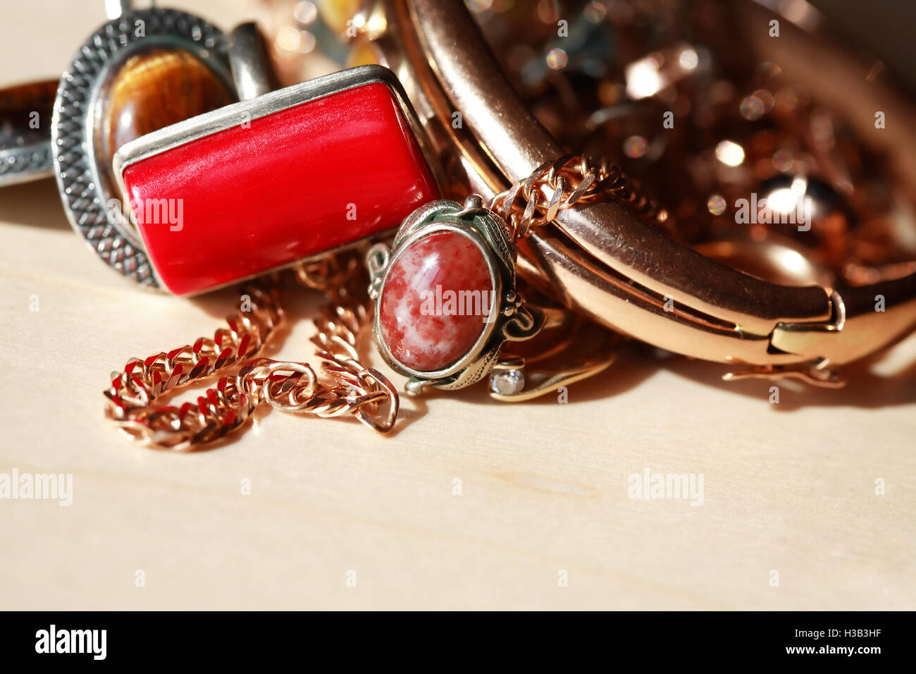 Shine jewelry hi-res stock photography and images - Alamy