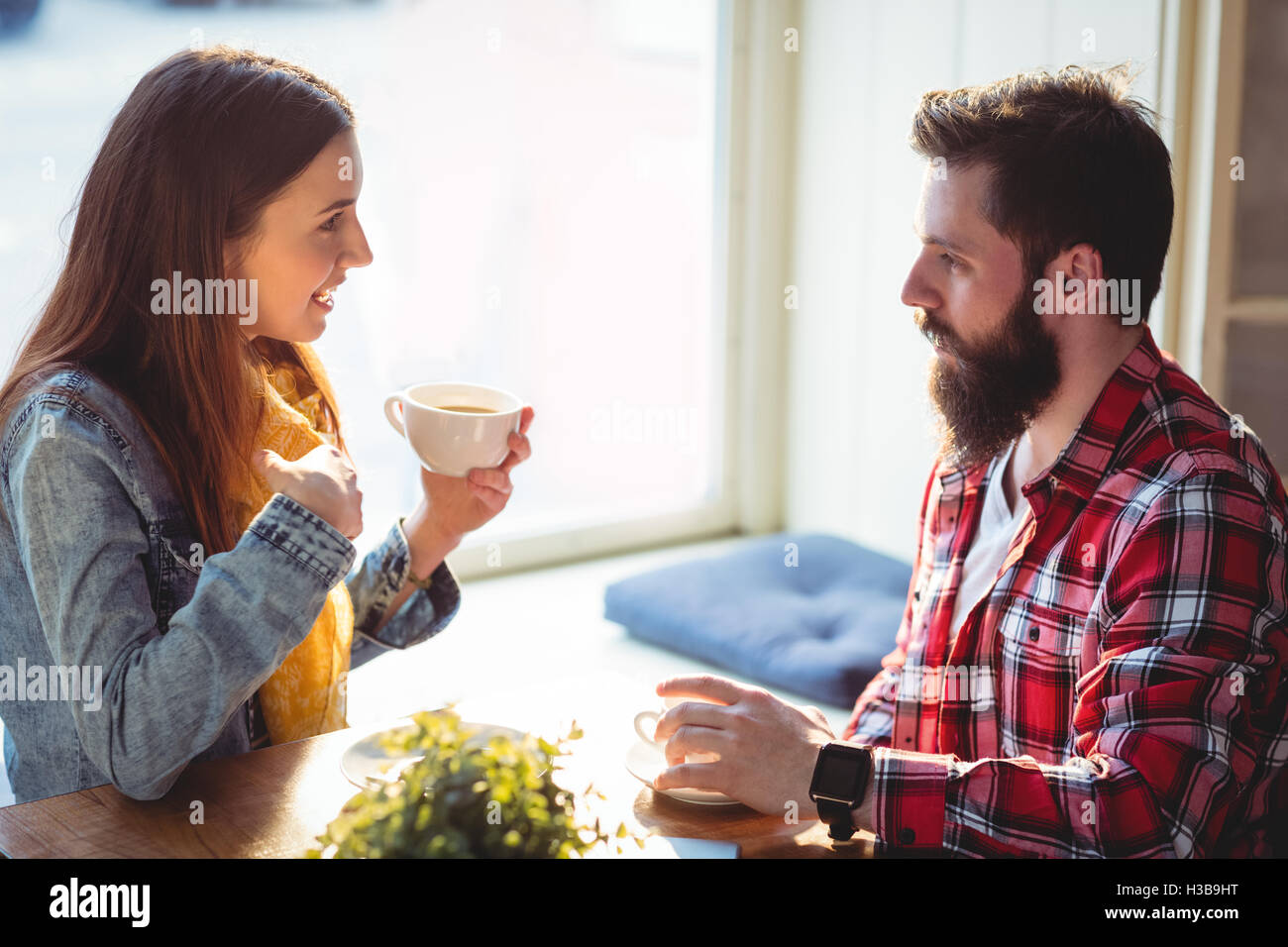 Happy man talking woman hi-res stock photography and images - Alamy