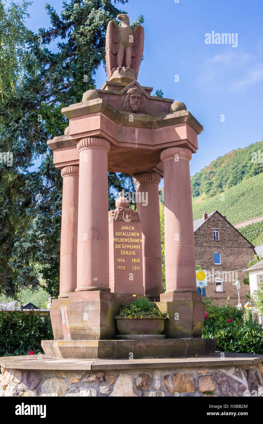 War memorial, Ürzig, Mosel, Rheinland-Pfalz, Germany Stock Photo
