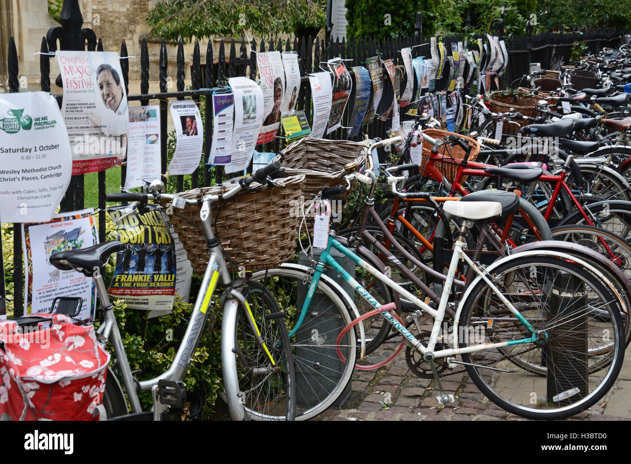 Bikes, bicycles, in Cambridge, England Stock Photo Alamy