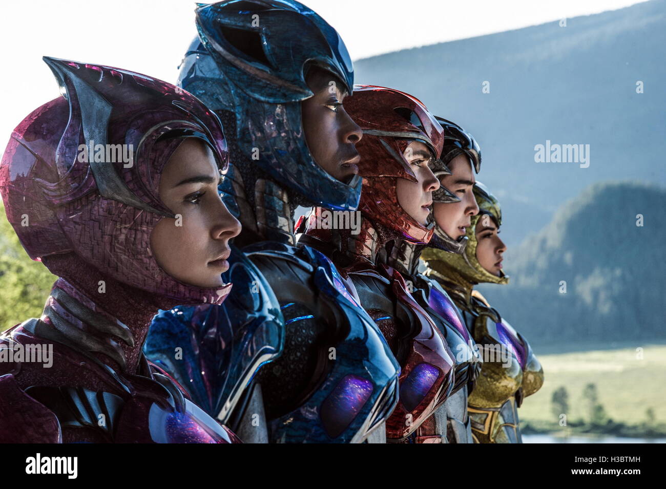 RELEASE DATE: March 24, 2017 TITLE: Power Rangers STUDIO: Lionsgate DIRECTOR: Dean Israelite PLOT: A group of high-school kids, who are infused with unique superpowers, harness their abilities in order to save the world STARRING: Becky G., Ludi Lin, Dacre Montgomery, Naomi Scott, RJ Cyler (Credit: c Lionsgate/Entertainment Pictures/) Stock Photo