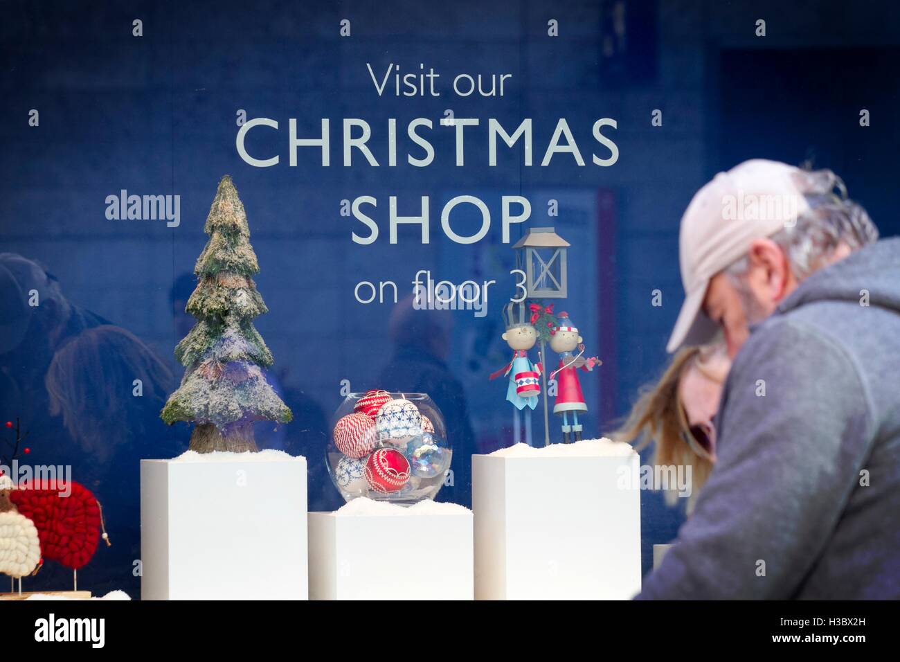 Christmas shop window in Liverpool city centre, UK Stock Photo Alamy