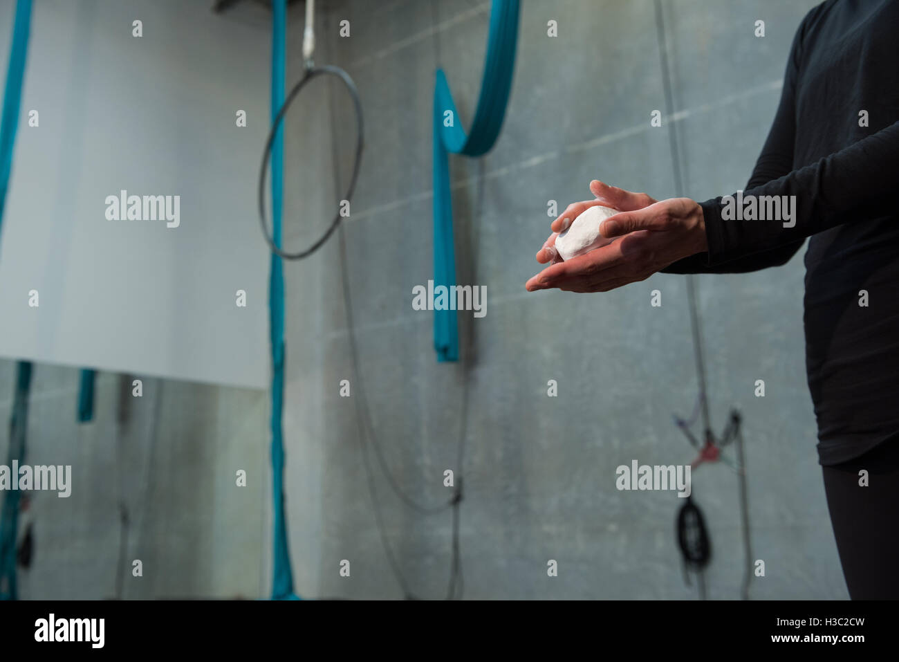 Gymnast chalk hires stock photography and images Alamy