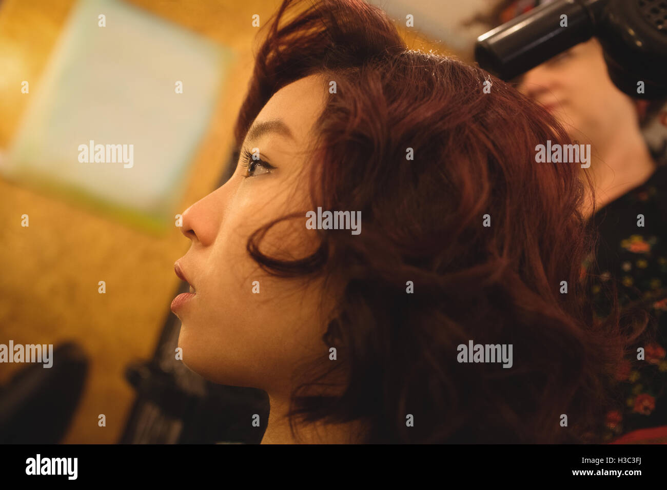 Chinese hair stylist hi-res stock photography and images - Alamy