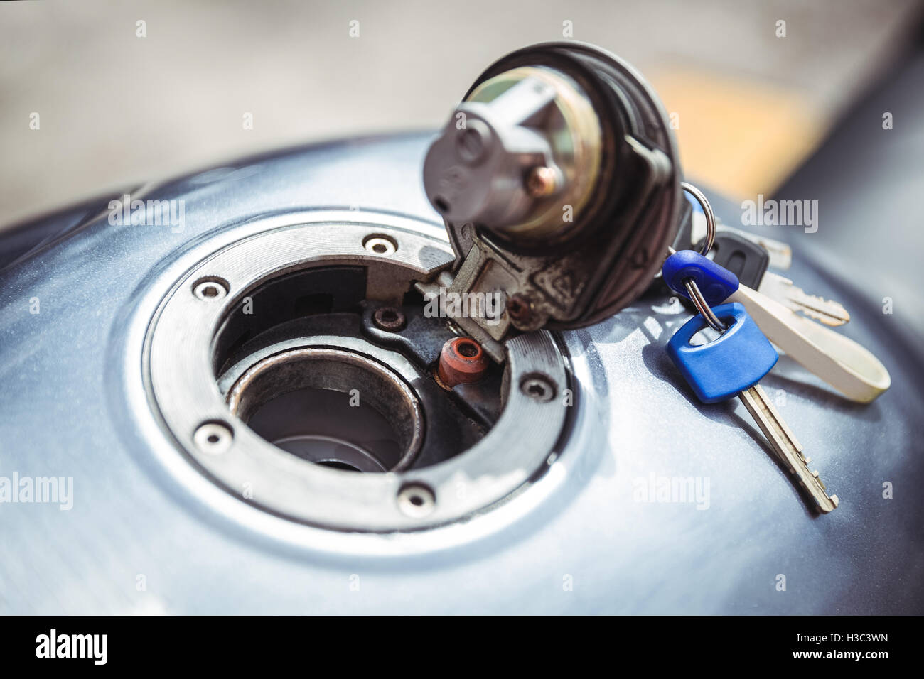 Bike fuel tank hires stock photography and images Alamy