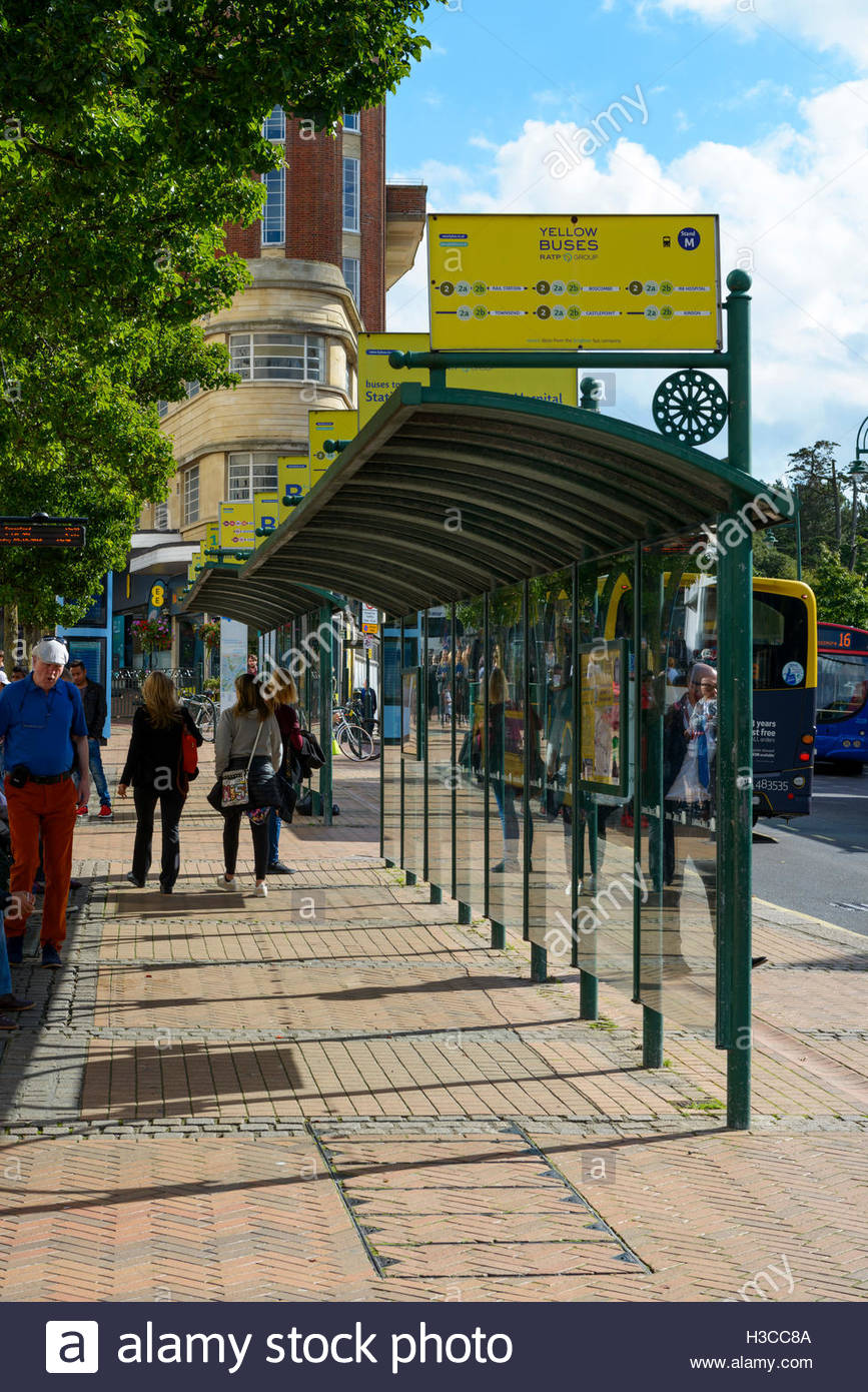 Pavement Bus Shelter High Resolution Stock Photography and Images - Alamy