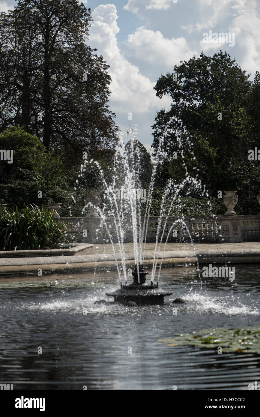 Water features at the Italian Gardens in Hyde Park, London, UK Stock