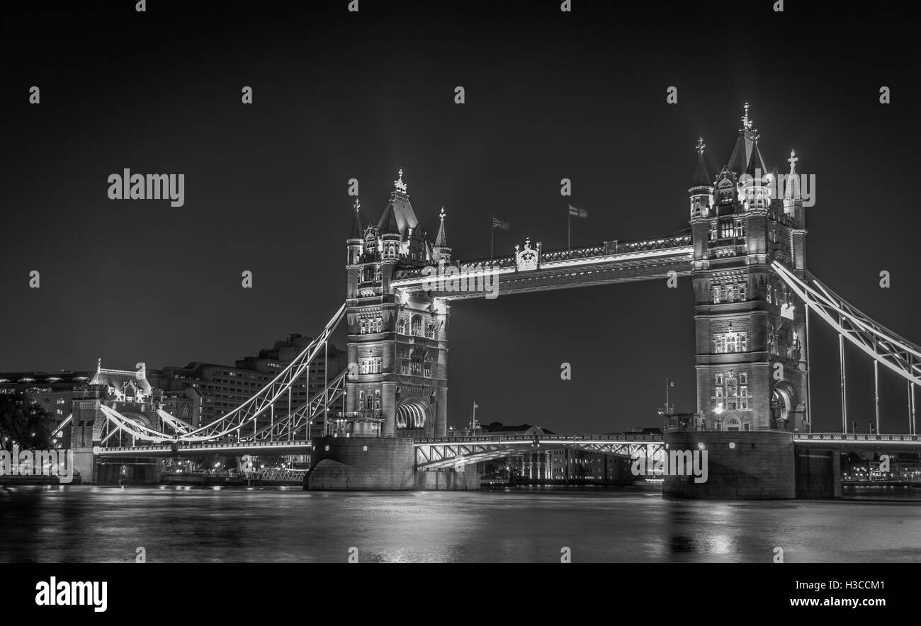 Tower bridge at night Black and